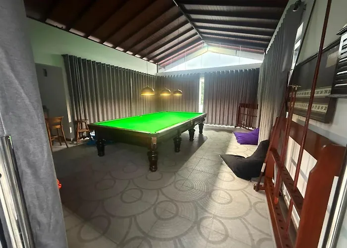 32Aw Hotel