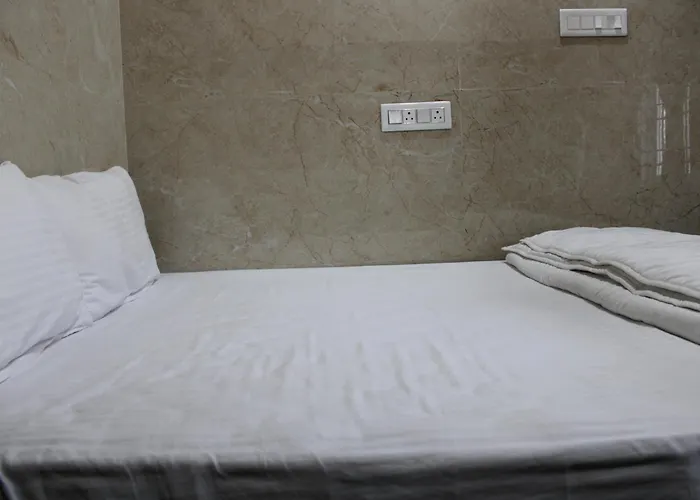 Srivari Lodge