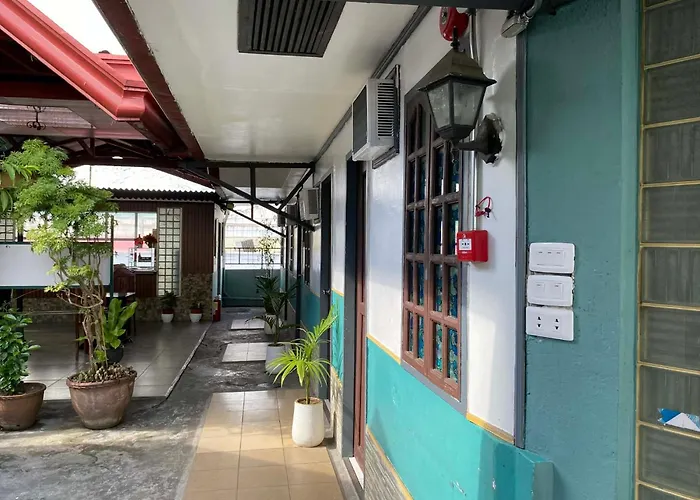 Reddoorz At Fajz Inn Poblacion Kidapawan City