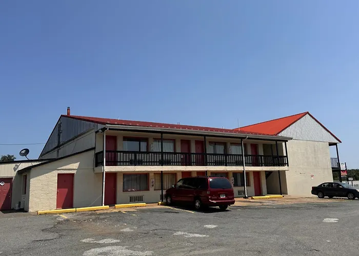 Trail Motel