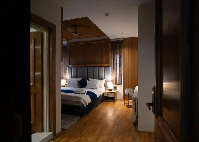 Walnut Village Resort