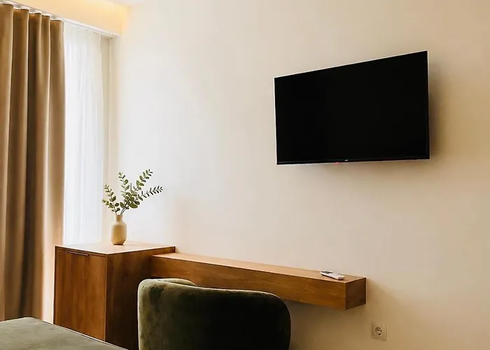 S S Sophie'S Suites