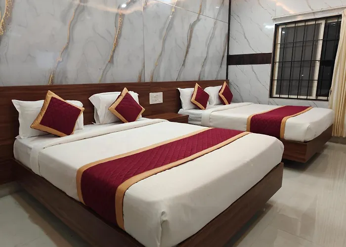 Hotel New Chalukya G K V - Near Talguppa Railway Station