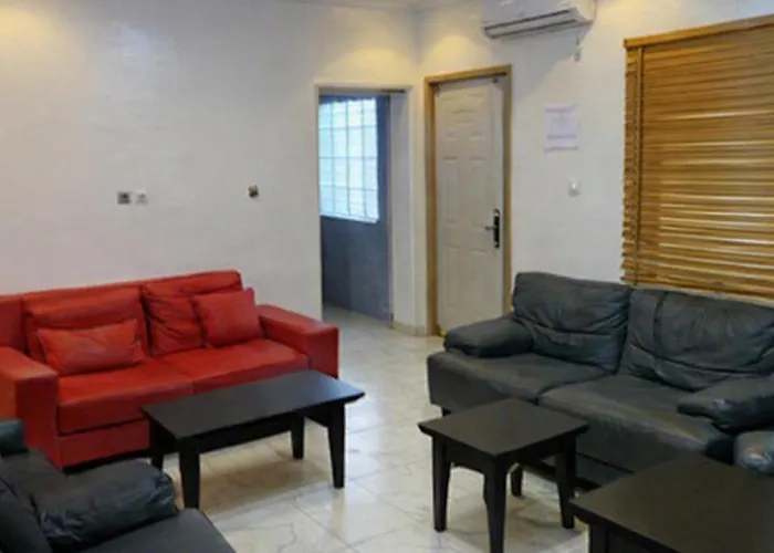 Rewaj Hotel & Lounge