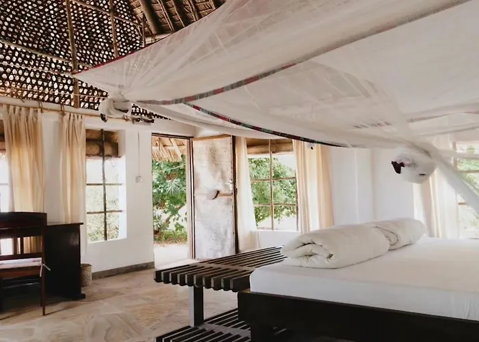 Emayani Beach Lodge