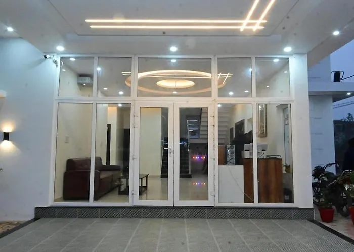 Hotel Rudraksha Premier Ll A Premium Stay