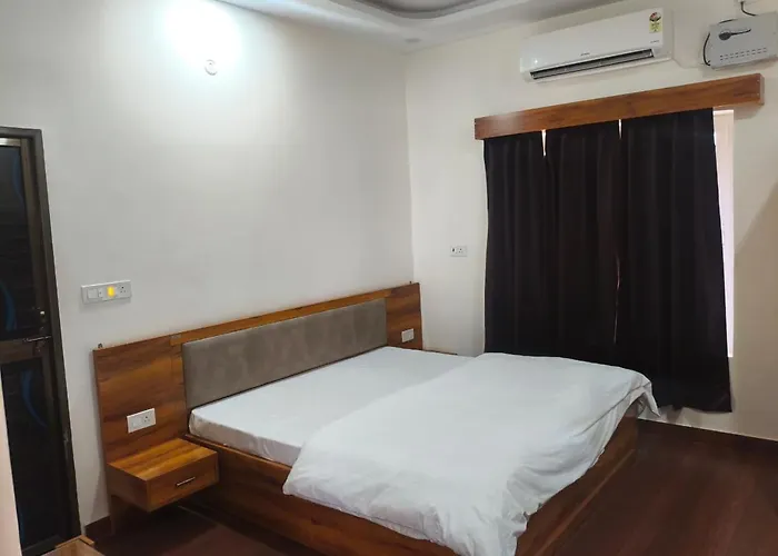 Hotel Rudraksha Premier Ll A Premium Stay
