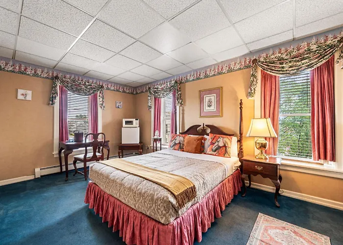 Waynebrook Inn