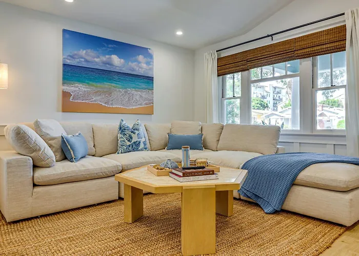 Stroll To Redondo Beach: Modern, Coastal Gem