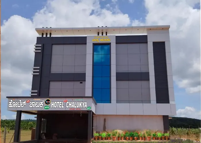 Hotel New Chalukya G K V - Near Talguppa Railway Station