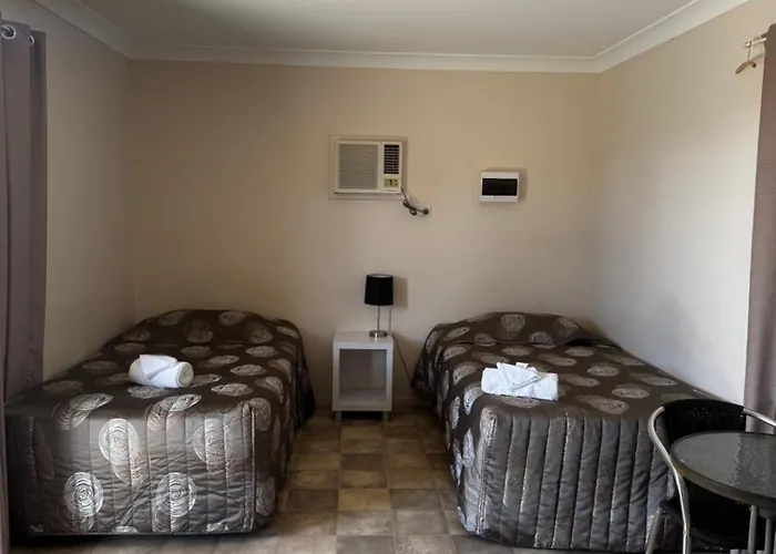 Yuleba Hotel Motel