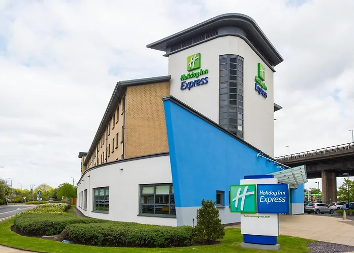 Holiday Inn Express Glasgow Airport By Ihg