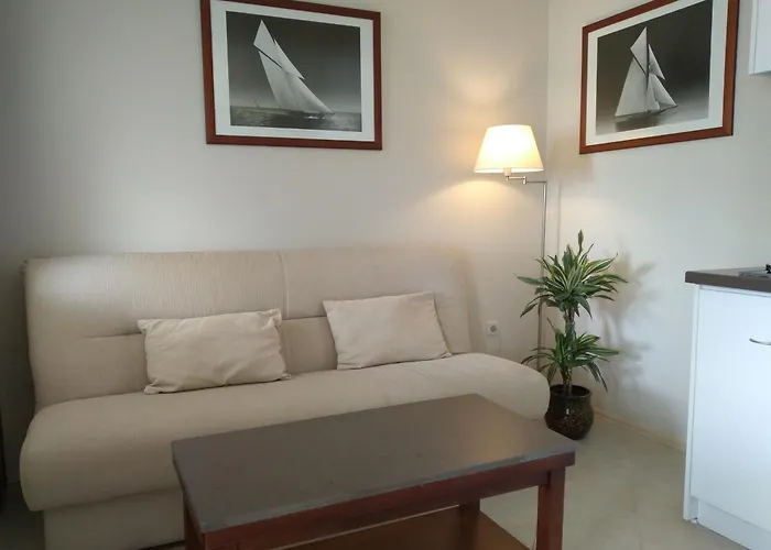 Uzhan Beach Hotel