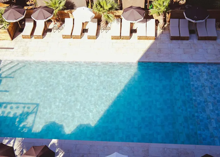 Novotel Avignon Nord