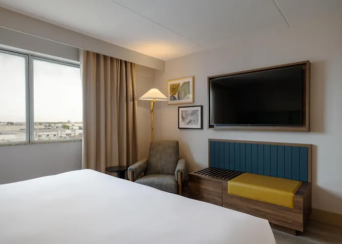 Hilton Winnipeg Airport Suites