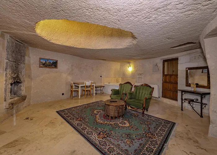 Elite Cave Suites