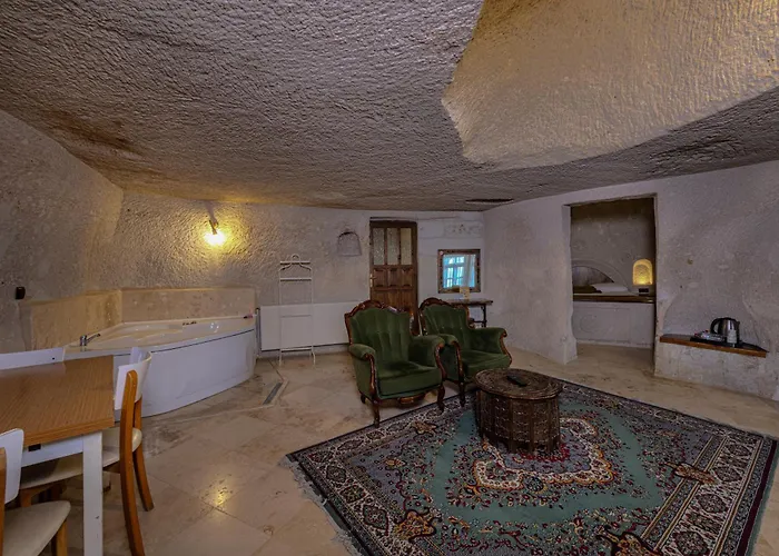 Elite Cave Suites