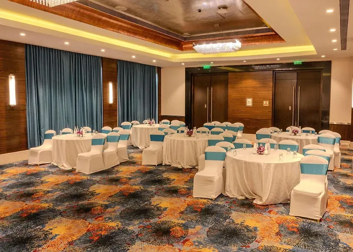 Novotel Mumbai Juhu Beach
