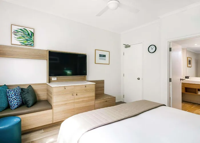 Mantra Portsea
