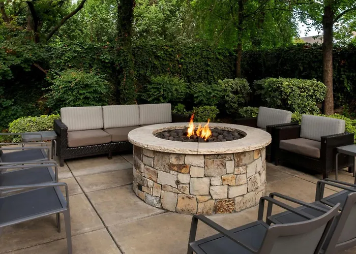 Courtyard By Marriott Stockton