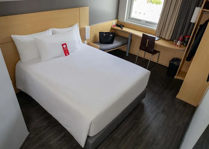 Ibis Chihuahua