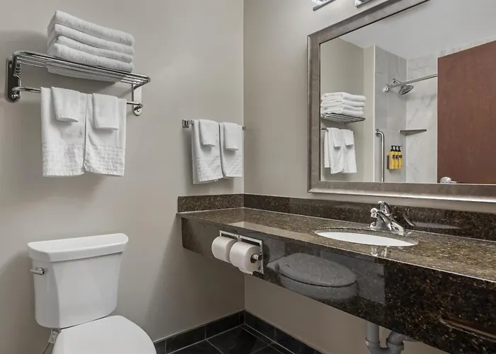 Best Western Plus Brandon Inn