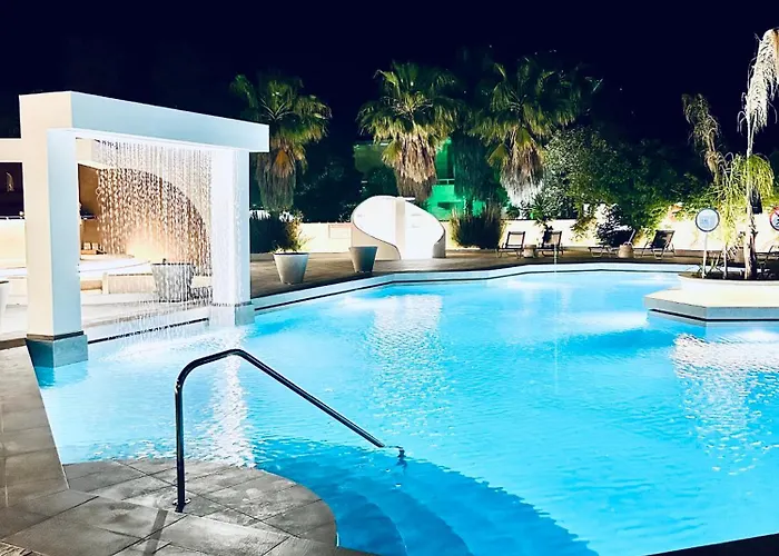 Happy Days Hotel, Adults Only