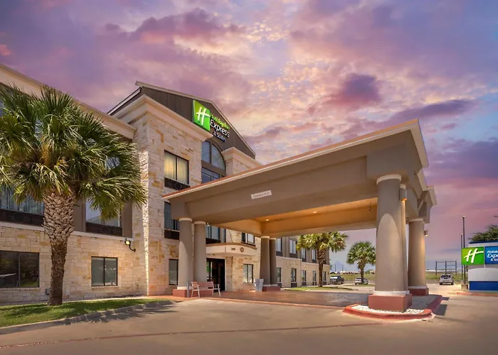 Holiday Inn Express And Suites Beeville By Ihg