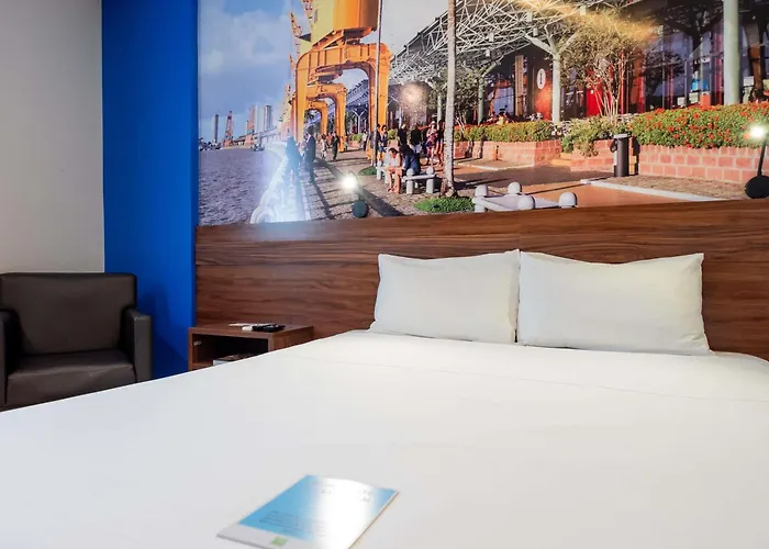 Ibis Styles Belem Hangar