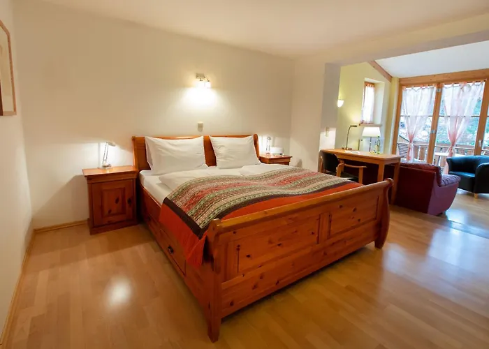 Outdoorhotel Jaeger Von Fall