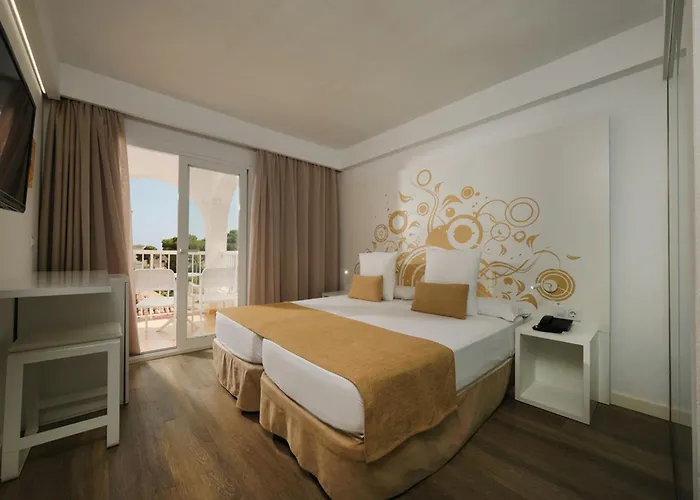 Bq Cala Ratjada (Adults Only)