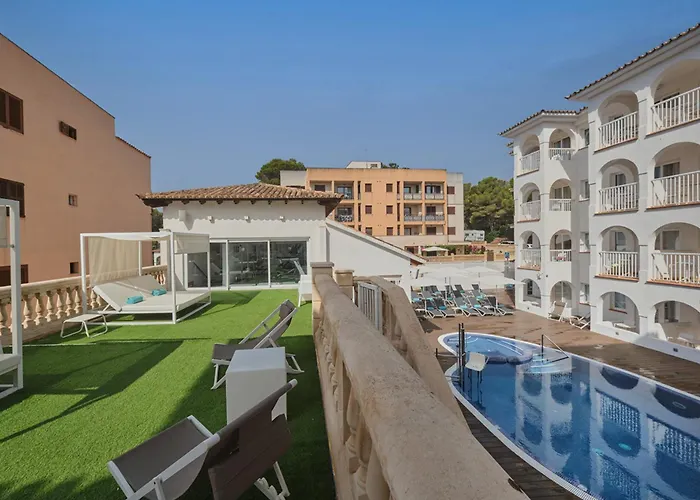 Bq Cala Ratjada (Adults Only)
