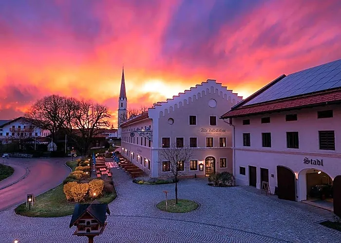 Landhotel Alte Zollstation- Historical Building