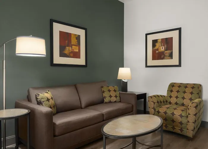 Best Western Plus Duncanville Dallas