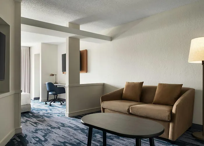 Fairfield Inn And Suites South Hill I-85