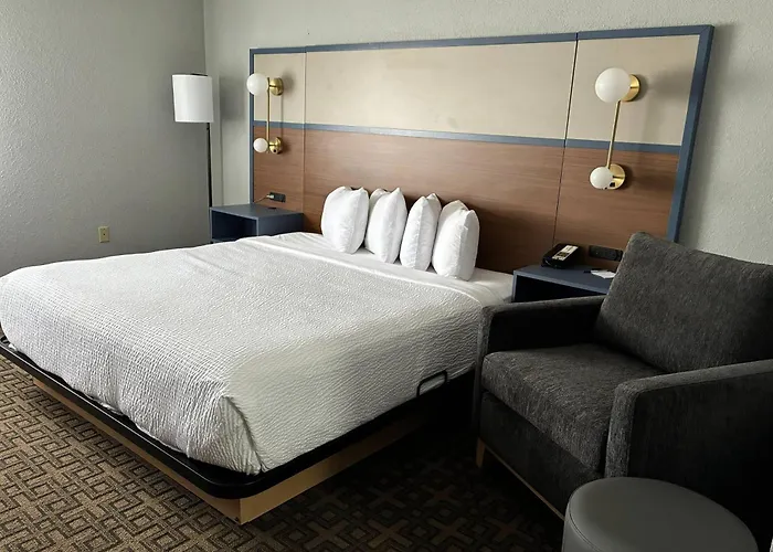 Americinn By Wyndham Holland Mi