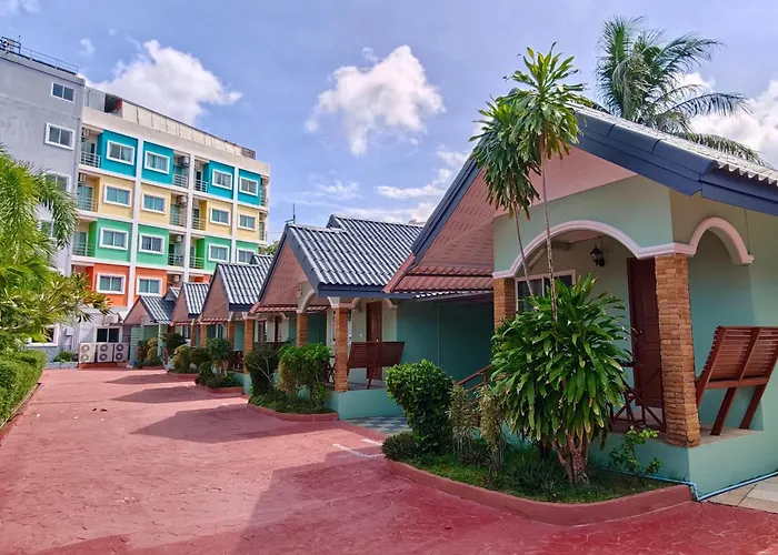 Phaithong Sotel Resort