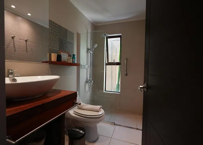 Uma Hotel