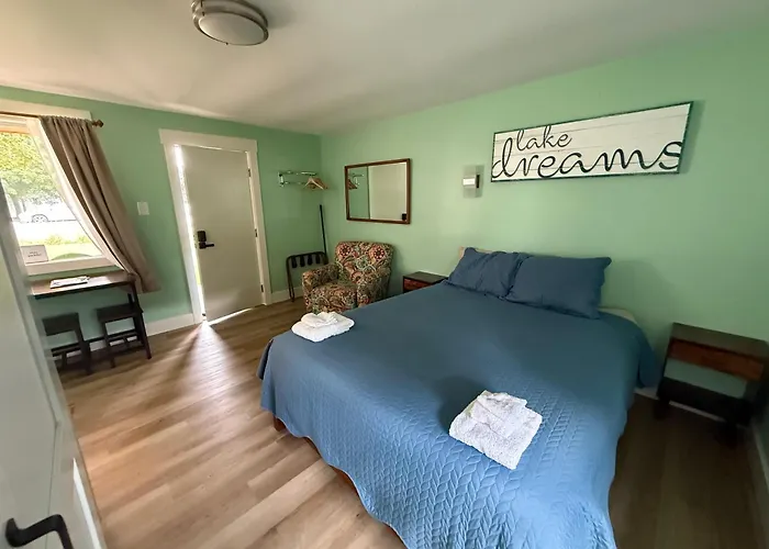 Bay Port Lodging