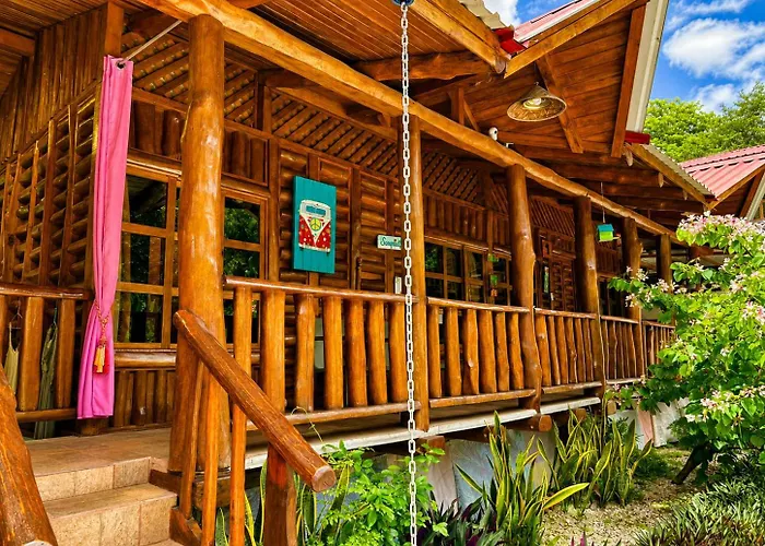 Cabanas Lamaite