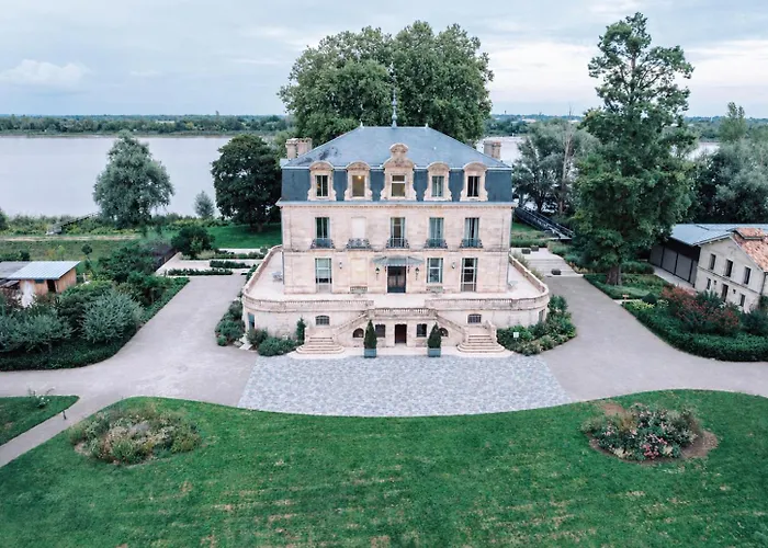 Chateau Grattequina Hotel