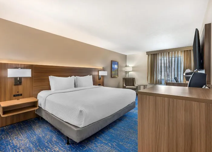 Best Western Plus Portland Airport Hotel & Suites