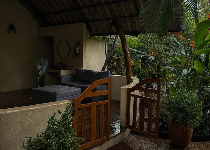 Igabara Hobbit House