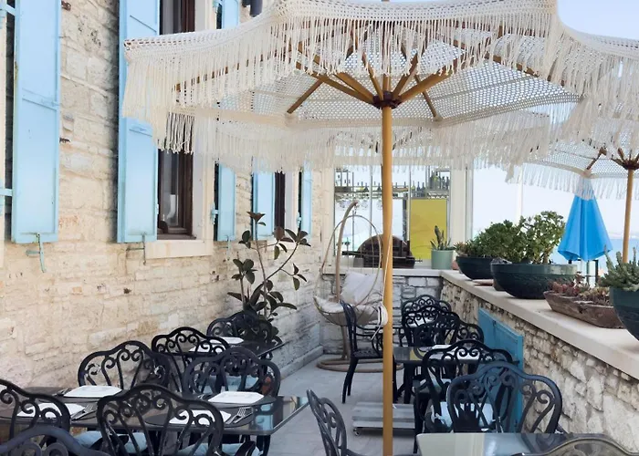 Marina Foca Hotel