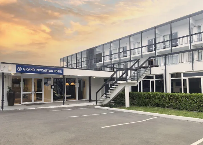 Grand Riccarton Hotel