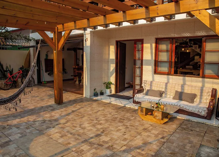 Nomades Beach House - Adventure Hostels