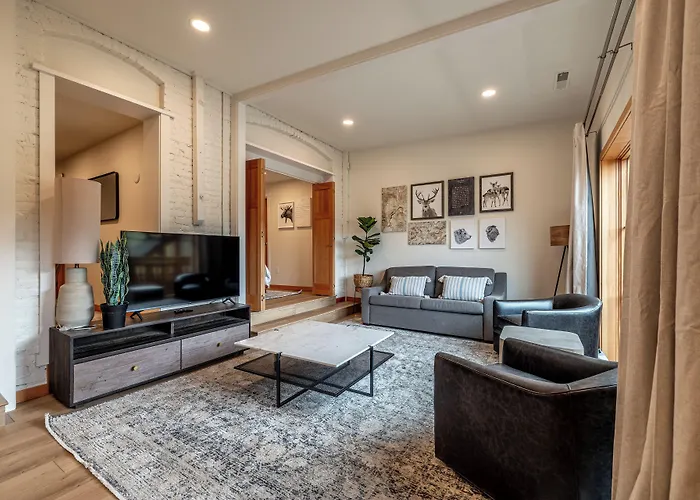 Bavarian Lodge Suites
