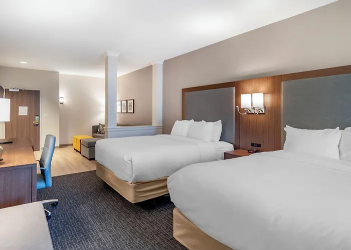 Comfort Suites Grandview - Kansas City