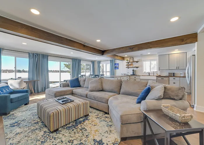 Cozy Waterfront Hale Cottage On Long Lake!