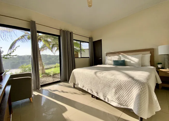 Paradise Surf Hotel